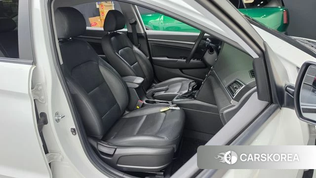 Hyundai Avante AD id 4993492 из Кореи 18