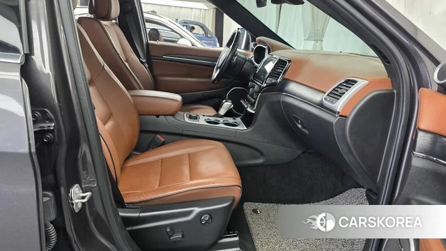 Jeep Grand Cherokee id 5003361 из Кореи 18