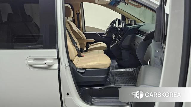 Hyundai Staria id 4645256 из Кореи 18