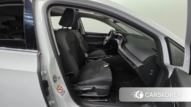 Volkswagen Golf 8th Generation id 5046271 из Кореи 18