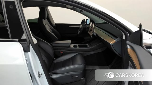 Tesla Model Y id 4681746 из Кореи 18