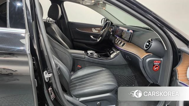 Mercedes-Benz E-Class W213 id 4998316 из Кореи 18