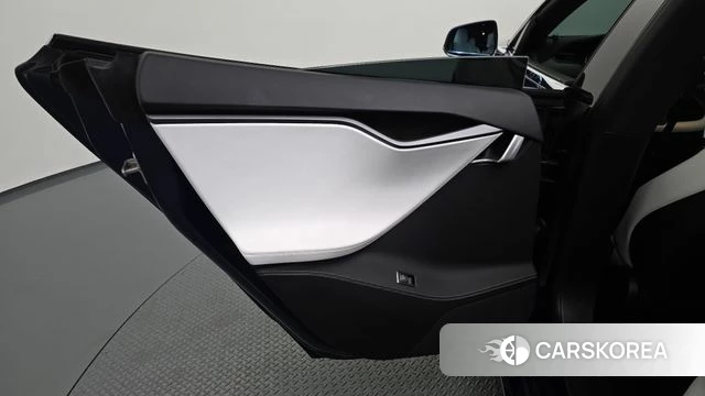 Tesla Model S id 5003746 из Кореи 18