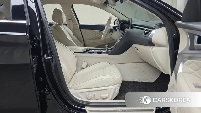 Genesis G70 id 5018328 из Кореи 18