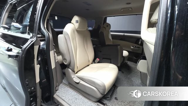 Kia Carnival 4th generation id 4997340 из Кореи 18