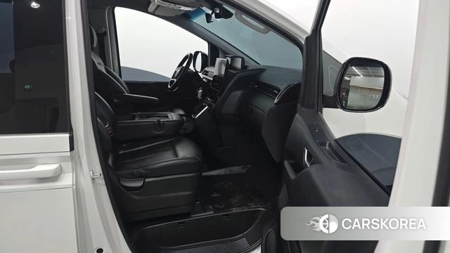 Hyundai Staria id 4981760 из Кореи 18