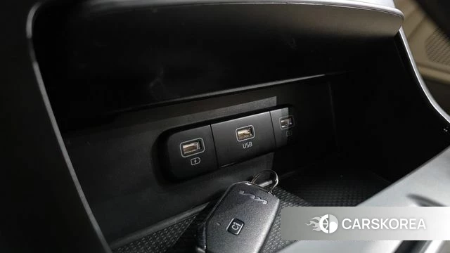 Kia Carnival 4th generation id 4986413 из Кореи 18