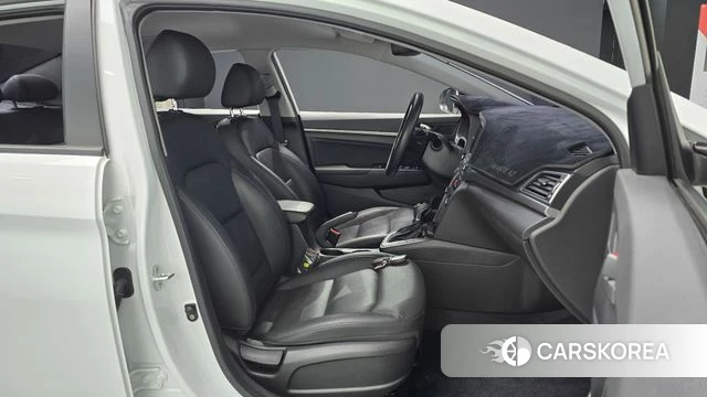 Hyundai Avante AD id 5029338 из Кореи 18