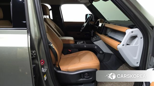 Land Rover Defender (L663) id 4991922 из Кореи 18