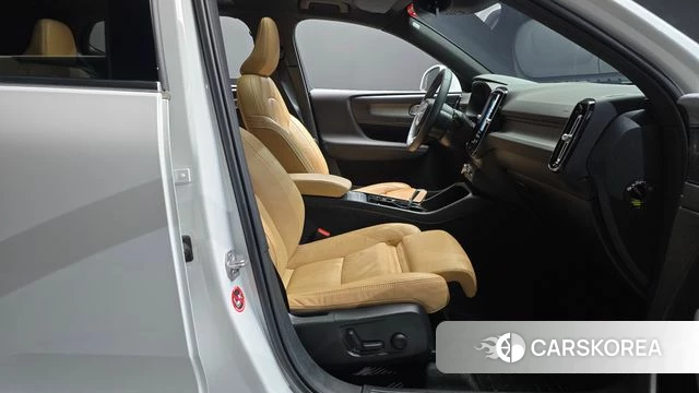Volvo XC40 id 4922739 из Кореи 18