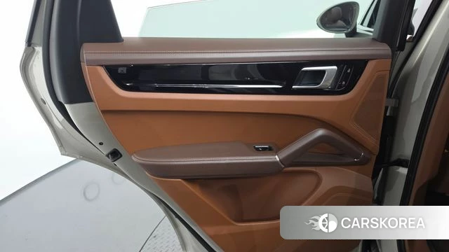Porsche Cayenne (PO536) id 4731914 из Кореи 18