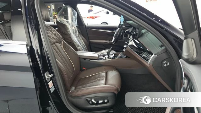 BMW 5 Series (G30) id 5012525 из Кореи 18