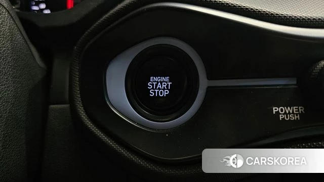 Hyundai Veloster (JS) id 4677673 из Кореи 19