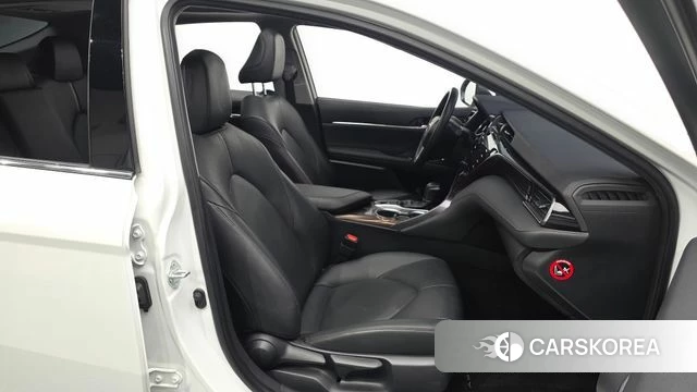Toyota Camry (XV70) id 4882252 из Кореи 19