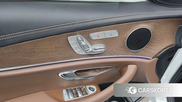 Mercedes-Benz E-Class W213 id 4917709 из Кореи 19