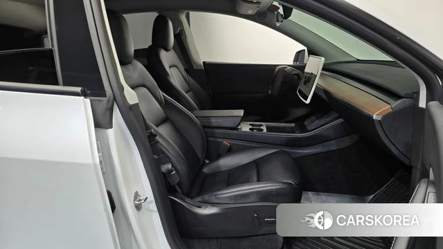 Tesla Model Y id 4863814 из Кореи 19