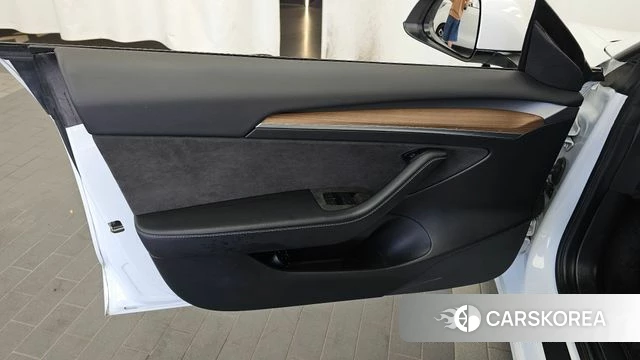 Tesla Model 3 id 4905924 из Кореи 19