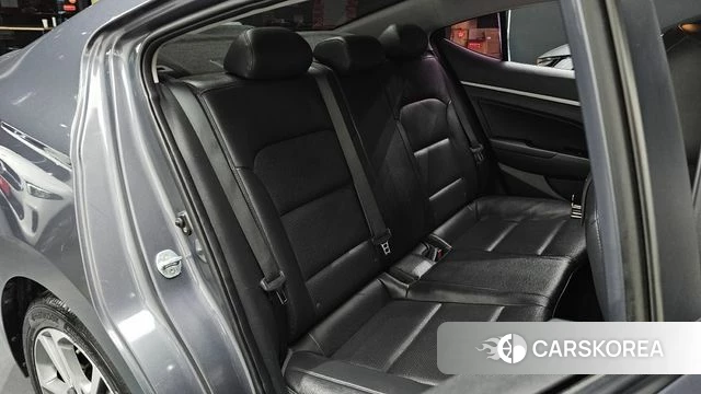 Hyundai Avante AD id 5024068 из Кореи 19