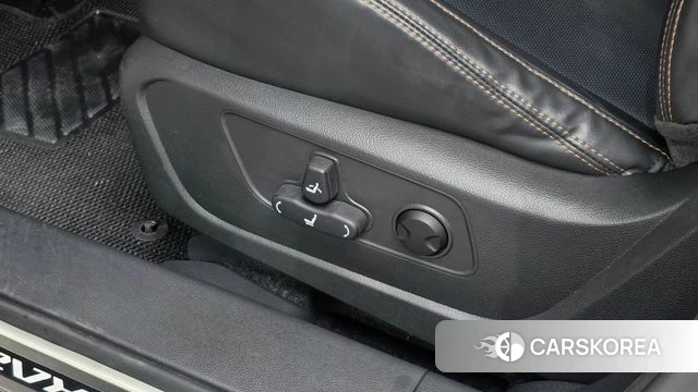 Ssangyong Torres EVX id 4934860 из Кореи 19