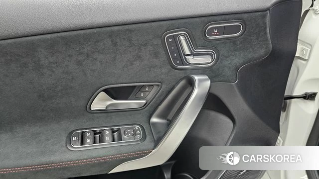 Mercedes-Benz A-Class W177 id 4934679 из Кореи 19