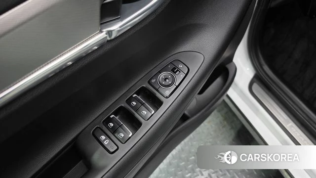 Hyundai The New Grandeur IG Hybrid id 5027510 из Кореи 19
