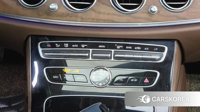 Mercedes-Benz E-Class W213 id 5028818 из Кореи 19