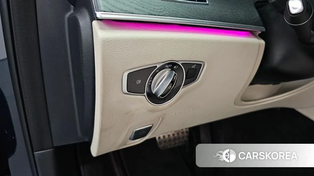 Mercedes-Benz E-Class W213 id 4923921 из Кореи 19