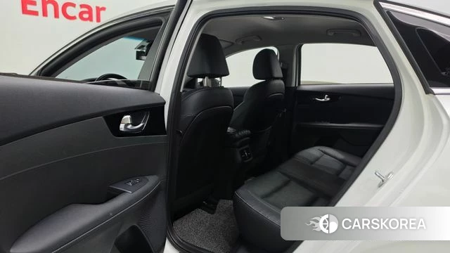 Kia Come New K3 id 5028630 из Кореи 19