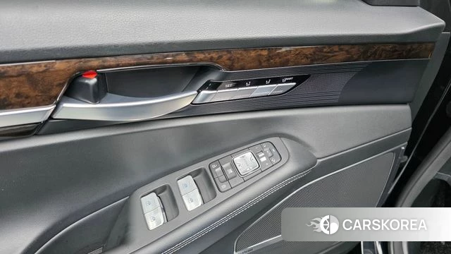 Genesis G90 id 4987689 из Кореи 19