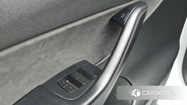 Tesla Model Y id 4636908 из Кореи 19