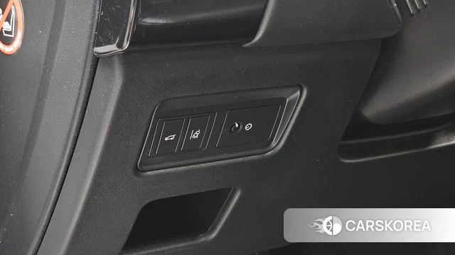 Land Rover Discovery 5 id 4960335 из Кореи 19