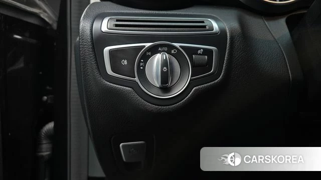 Mercedes-Benz C-Class W205 id 5028458 из Кореи 19