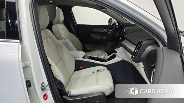 Volvo XC40 id 5045724 из Кореи 19