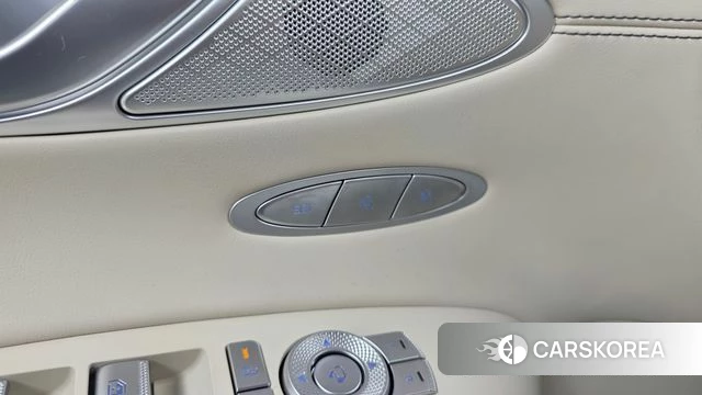 Genesis GV70 id 5001385 из Кореи 19