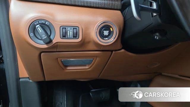 Maserati Quattroporte id 4895685 из Кореи 19