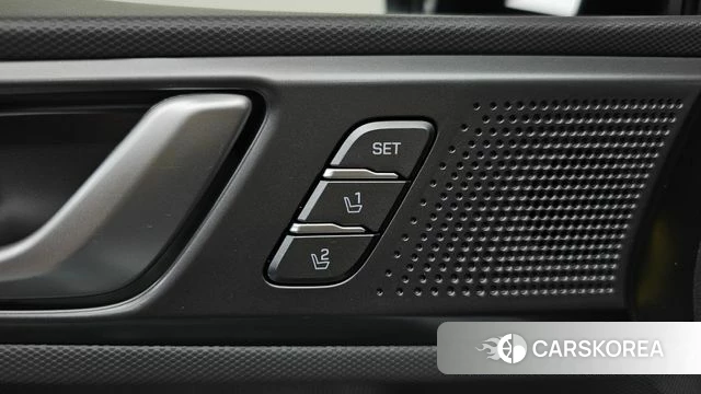 Hyundai The New Ionic Electric id 4642284 из Кореи 19