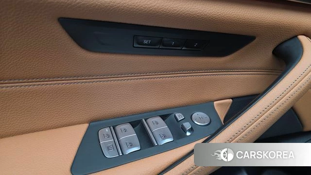 BMW 5 Series (G30) id 4768466 из Кореи 19