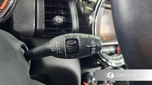 Mini Cooper D id 5023936 из Кореи 19