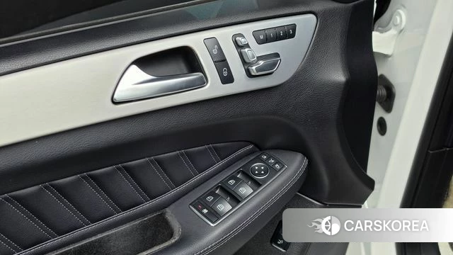 Mercedes-Benz GLE - Class W166 id 5004486 из Кореи 19