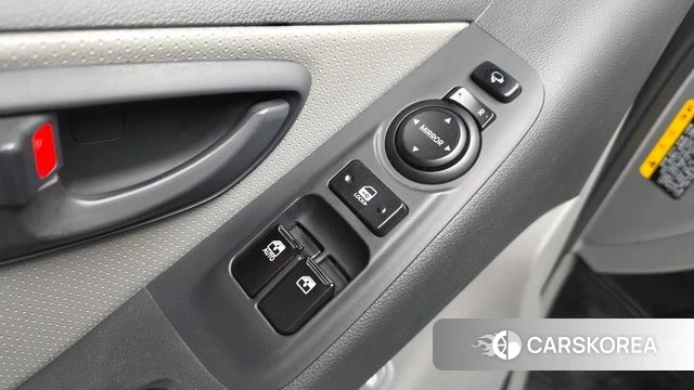 Hyundai The New Grand Starex id 4594102 из Кореи 19