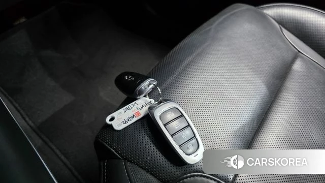 Hyundai The New Grandeur IG Hybrid id 5028763 из Кореи 19