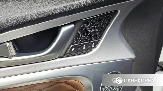 Genesis G70 id 4992981 из Кореи 19