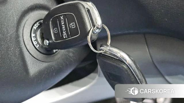 Hyundai The New Grand Starex id 4992670 из Кореи 19