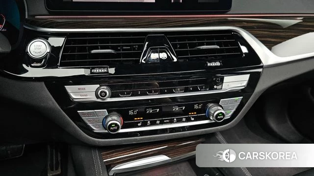 BMW 5 Series (G30) id 4613846 из Кореи 20