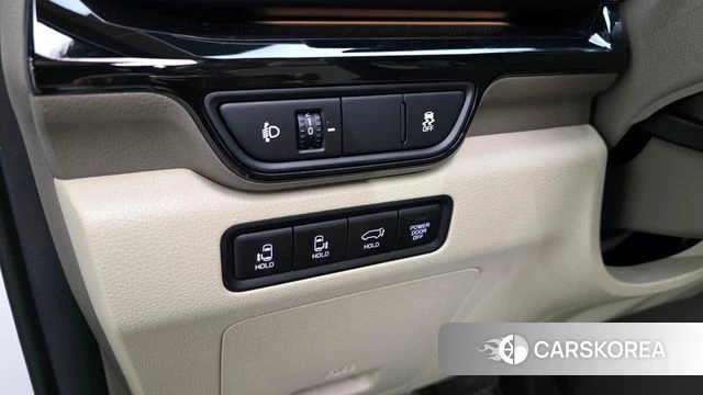 Kia The New Carnival 4th Generation id 5026235 из Кореи 19