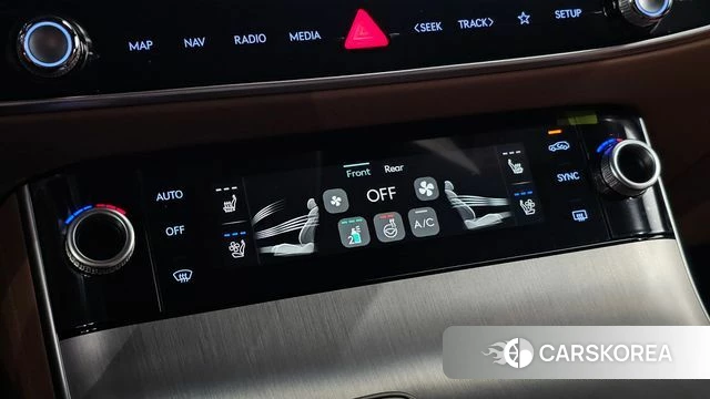 Genesis GV70 id 5001758 из Кореи 19