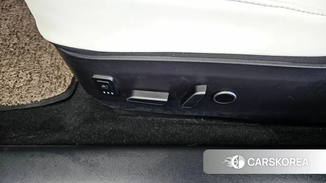Tesla Model 3 id 4854705 из Кореи 19