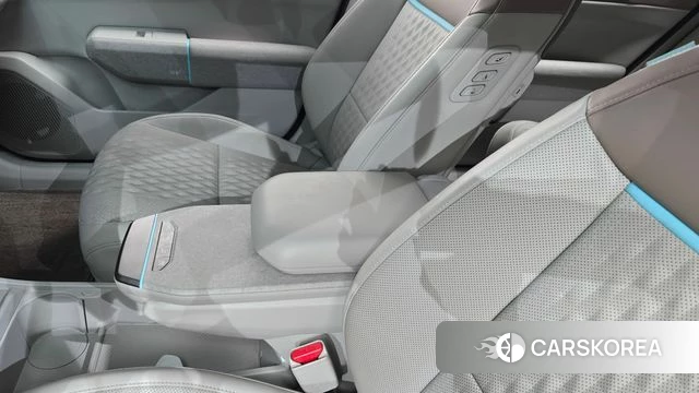 Kia EV4 id 4964376 из Кореи 19