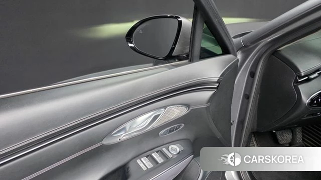 Genesis GV70 id 4943282 из Кореи 19