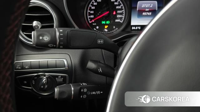 Mercedes-Benz C-Class W205 id 4931001 из Кореи 19
